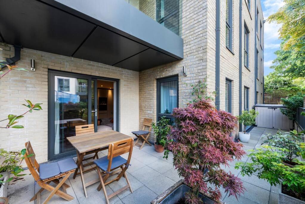 Apartmán Stylish 2 Bed 2 Bath In Highgate & Free Parking Londýn Exteriér fotografie